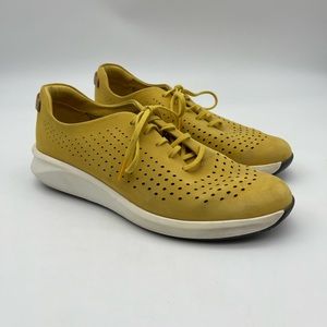 Clarks Womens Yellow Un Rio Comfort Sneakers Size 9